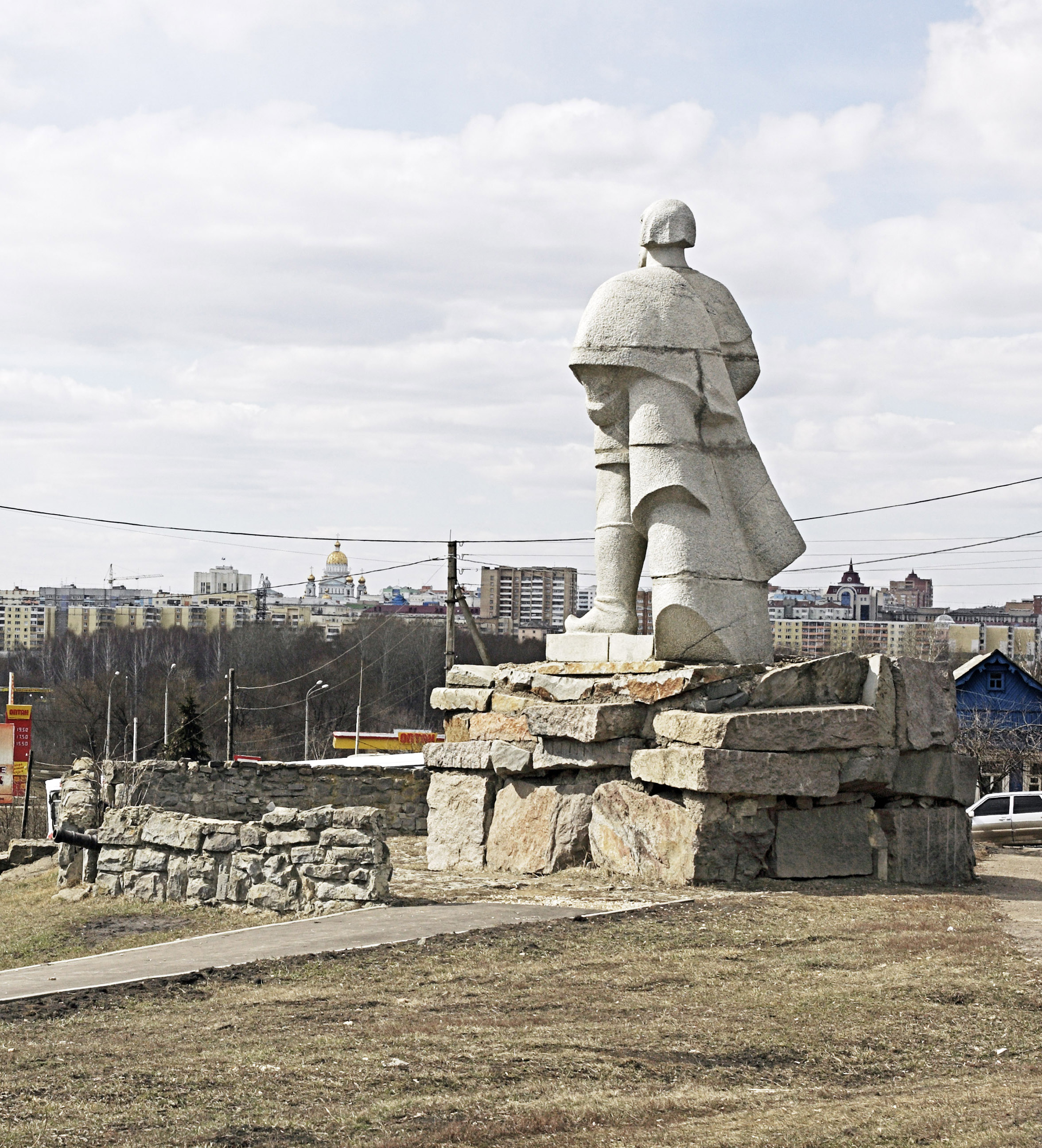 Памятник Пугачеву В Саранске Фото