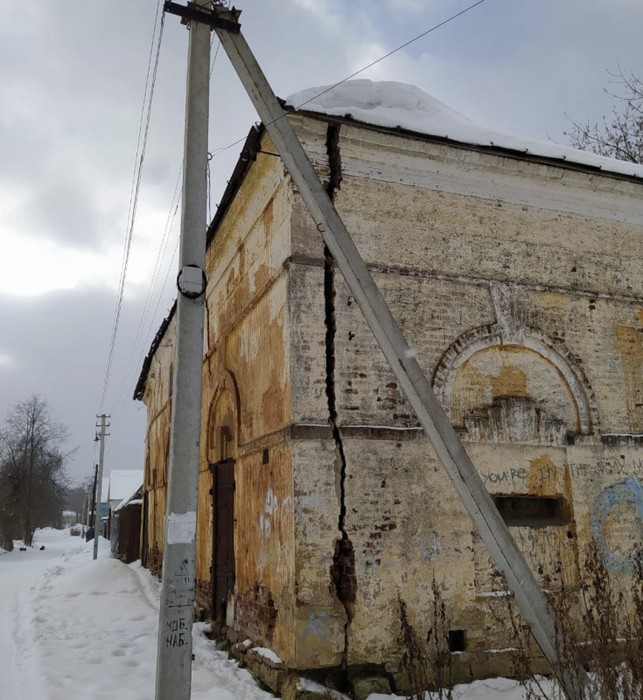 Усадьба стояла вся белая. Россия, Тверская область, Торжок, мобилизационная набережная, 21. Самое старое здание в Твери. Исчезнувшие исторические здания. Разрушить старое здание обмана.